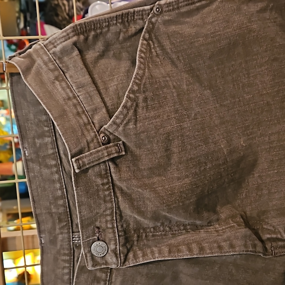 From Wendy's closet men's Wrangler jeans. W36×L30 color is like stone - Picture 3 of 12